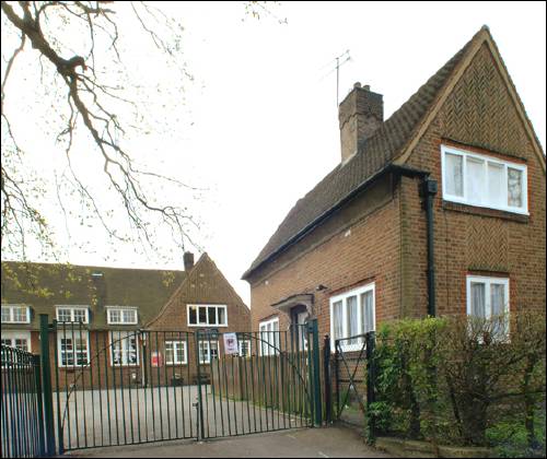 School, Childs Way a
